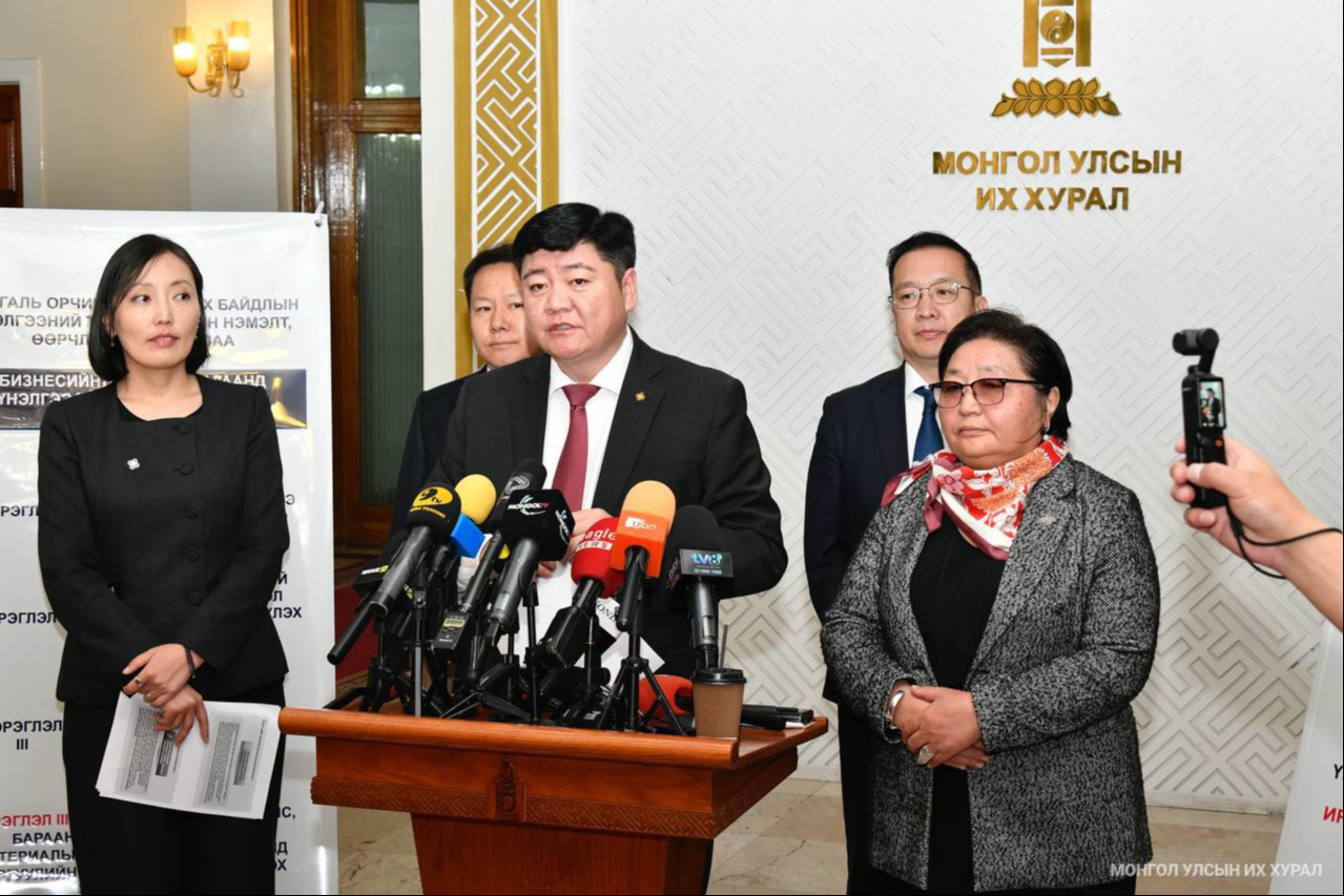 Байгаль орчинд нөлөөлөх байдлын үнэлгээний тухай хуульд нэмэлт, өөрчлөлт оруулах тухай хуулийн төсөл батлагдлаа